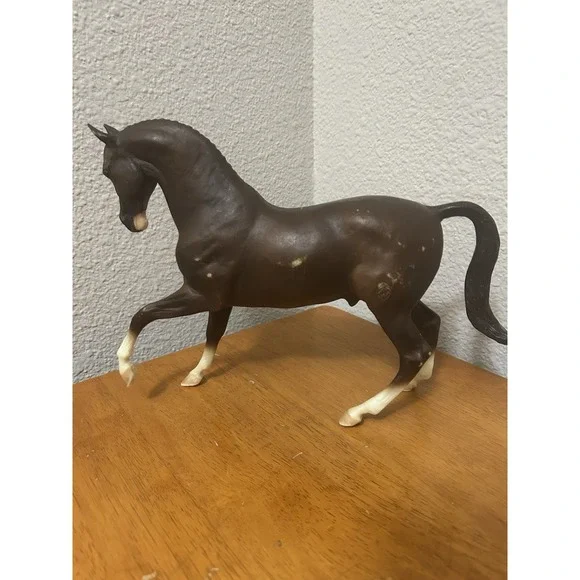 VTG Breyer Horse #465 Champion Dutch Warmblood Roemer 1990-93 Dark Chestnut - Picture 5 of 9